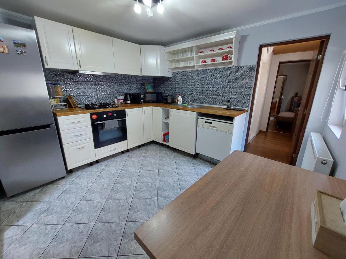 Cozy, Quiet & Family Friendly In Arad Apartment Ngoại thất bức ảnh